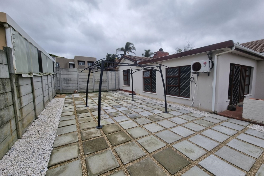 To Let 3 Bedroom Property for Rent in Vredekloof Western Cape